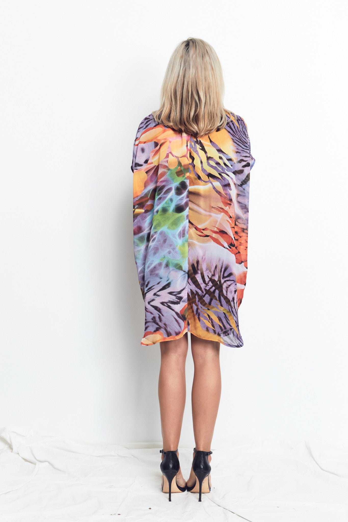 SHIRT DRESS / VIVID pastel print