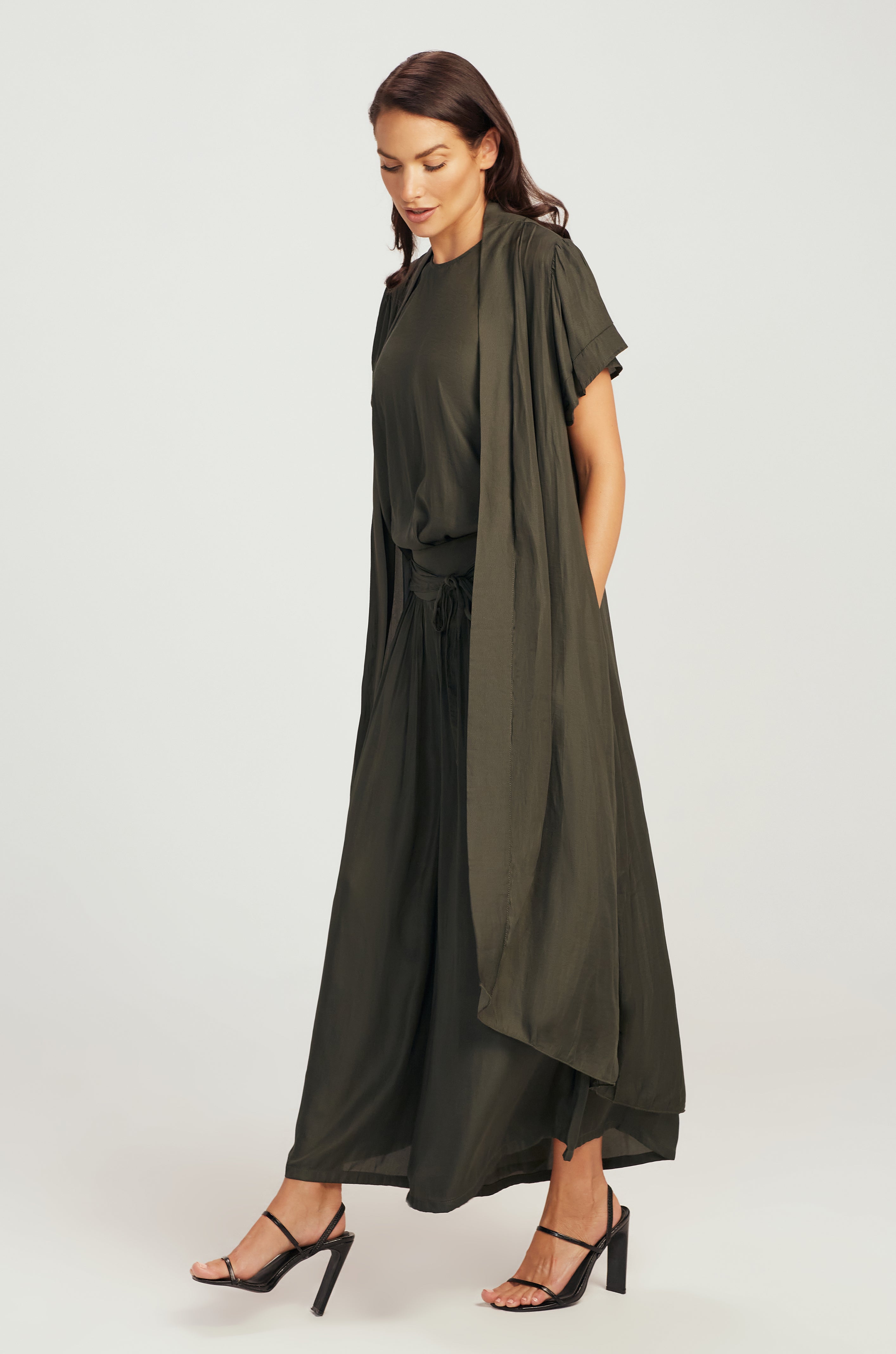 CAPES / KIMONOS with pockets / SAGE GREEN